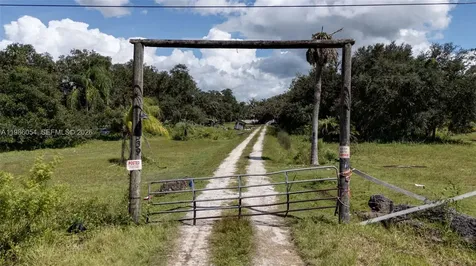 7339 N Us Highway27 Other City - In The State Of Florida FL 33944