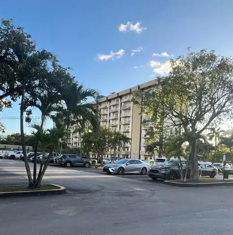 4550 NW 9th Street Miami FL 33126