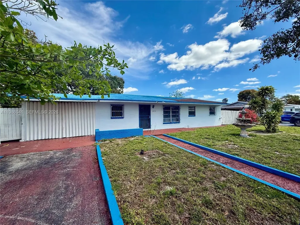4513 NW 203rd Terrace Miami Gardens FL 33055