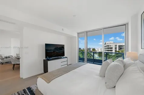 9221 E Bay Harbor Drive Bay Harbor Islands FL 33154