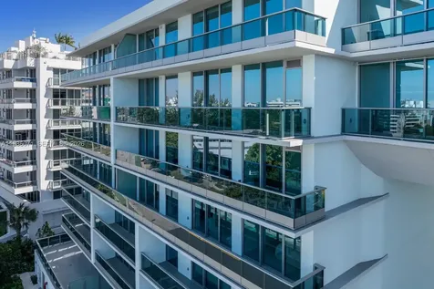 9221 E Bay Harbor Drive Bay Harbor Islands FL 33154