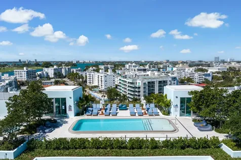 9221 E Bay Harbor Drive Bay Harbor Islands FL 33154