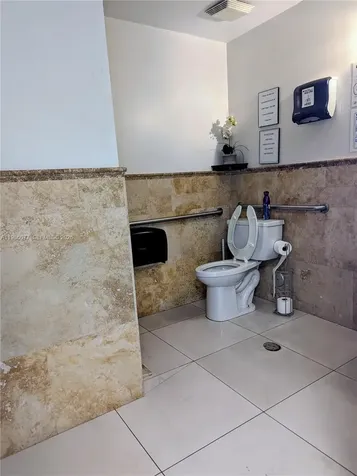 1100 W Oakland Park Boulevard Wilton Manors FL 33311
