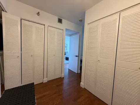 20505 E Country Club Drive Aventura FL 33180