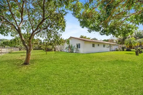 11101 NW 26th Drive Coral Springs FL 33065