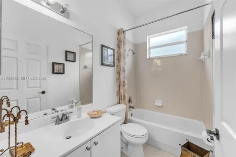 2819 Augusta Lane Homestead FL 33035