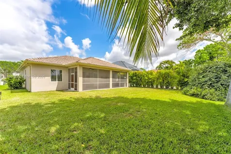 2819 Augusta Lane Homestead FL 33035