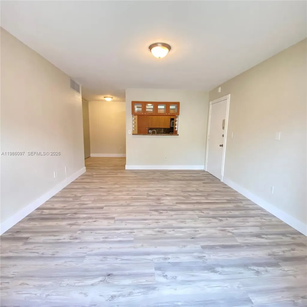 10794 N Kendall Drive Miami FL 33176