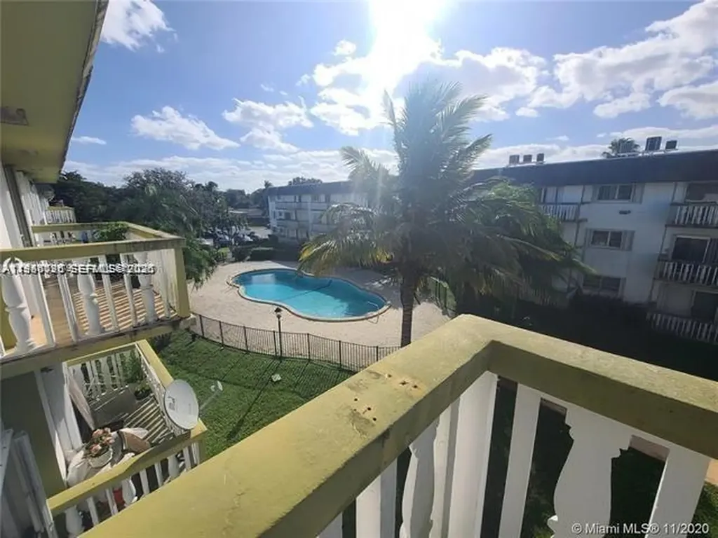 15225 NE 6th Avenue Miami FL 33162