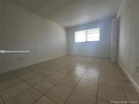 15225 NE 6th Avenue Miami FL 33162