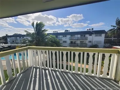 15225 NE 6th Avenue Miami FL 33162