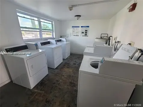 15225 NE 6th Avenue Miami FL 33162
