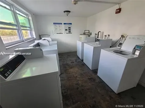 15225 NE 6th Avenue Miami FL 33162