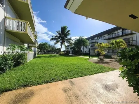 15225 NE 6th Avenue Miami FL 33162