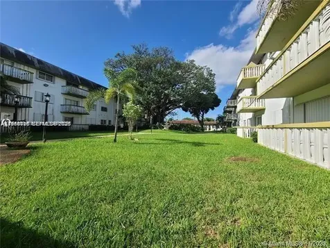 15225 NE 6th Avenue Miami FL 33162