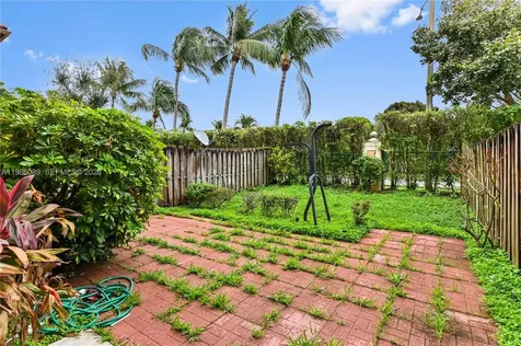 5043 SW 140th Terrace Miramar FL 33027