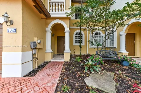 5043 SW 140th Terrace Miramar FL 33027