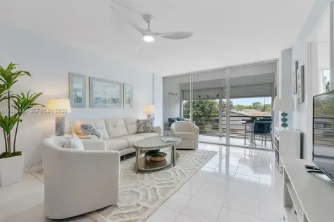 109 Royal Park Drive Oakland Park FL 33309
