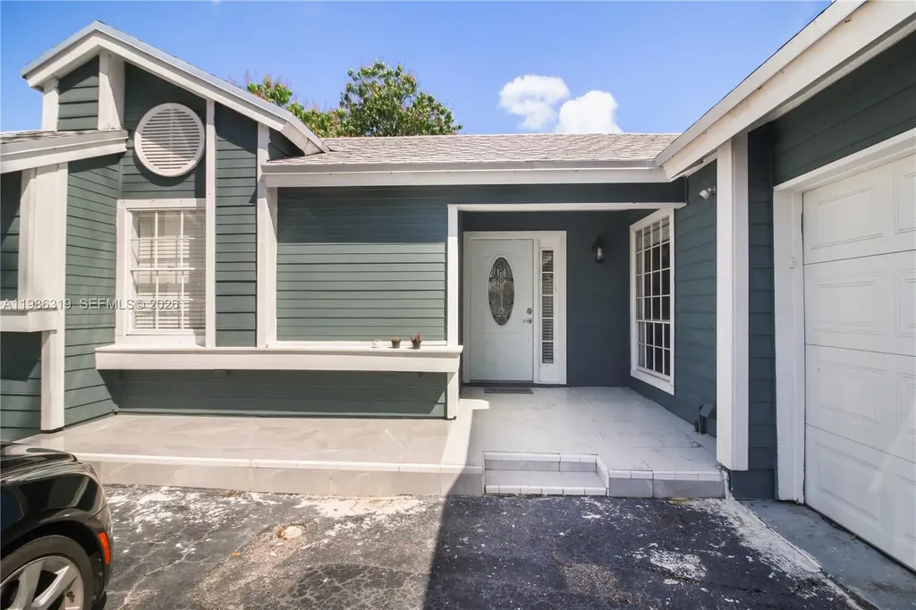 10135 SW 139th Place Miami FL 33186