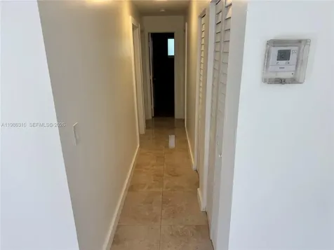 1781 NW 16th Street Miami FL 33125