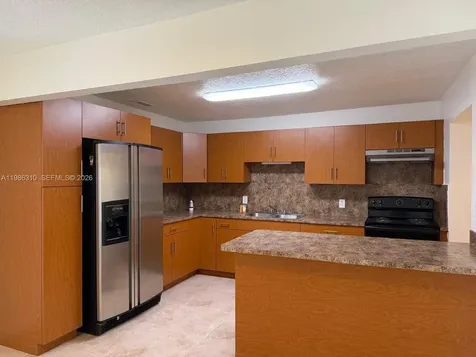 1781 NW 16th Street Miami FL 33125