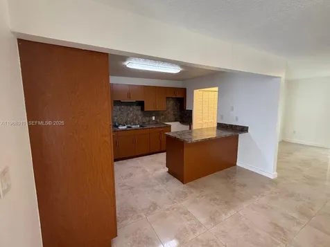 1781 NW 16th Street Miami FL 33125