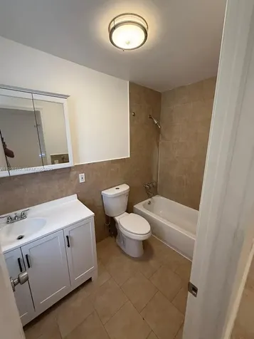 1781 NW 16th Street Miami FL 33125