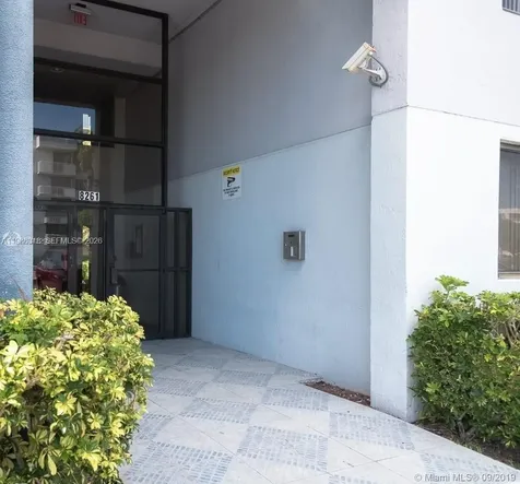 8261 NW 8th Street Miami FL 33126