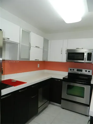 8261 NW 8th Street Miami FL 33126