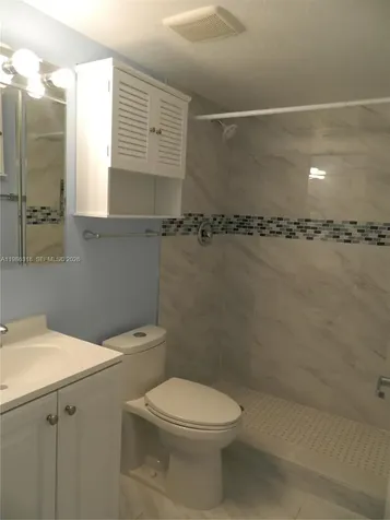 8261 NW 8th Street Miami FL 33126