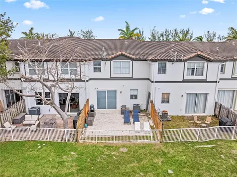 7827 NW 116th Avenue Doral FL 33178