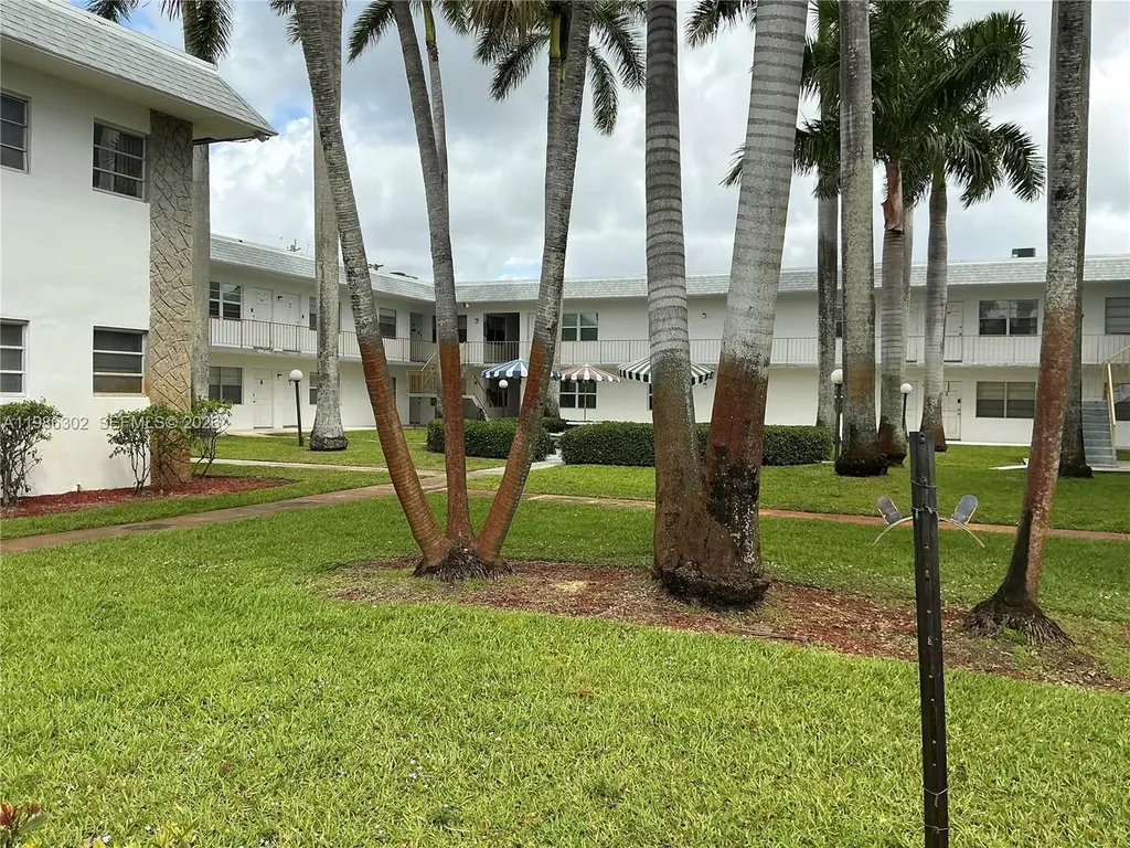 6211 SW 37th Street Davie FL 33314