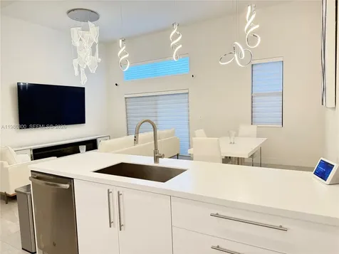 4393 NW 9th Street Plantation FL 33317