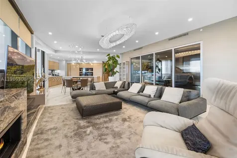 18555 Collins Avenue Sunny Isles Beach FL 33160