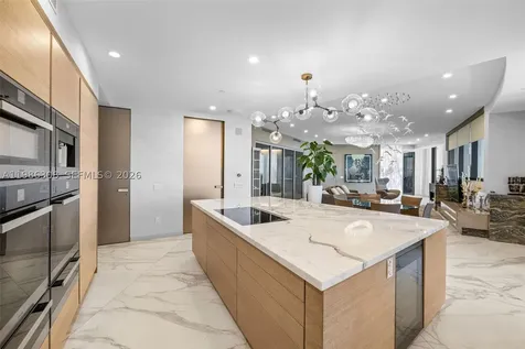 18555 Collins Avenue Sunny Isles Beach FL 33160