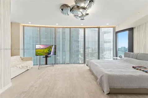 18555 Collins Avenue Sunny Isles Beach FL 33160