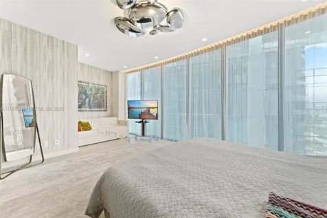 18555 Collins Avenue Sunny Isles Beach FL 33160