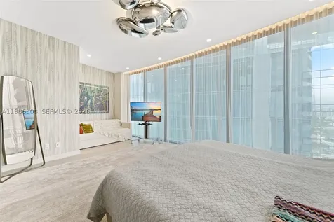 18555 Collins Avenue Sunny Isles Beach FL 33160