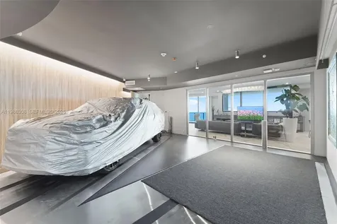 18555 Collins Avenue Sunny Isles Beach FL 33160