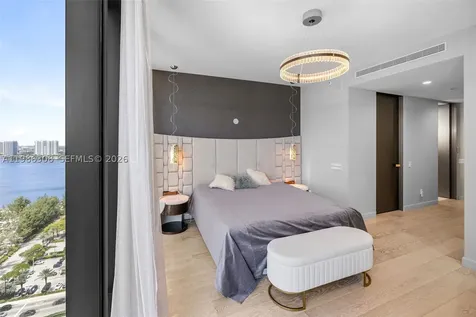18555 Collins Avenue Sunny Isles Beach FL 33160