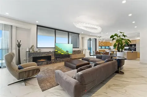 18555 Collins Avenue Sunny Isles Beach FL 33160