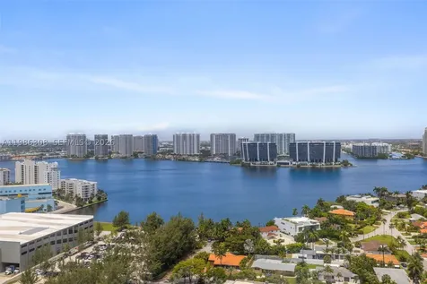 18555 Collins Avenue Sunny Isles Beach FL 33160