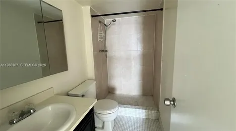 486 NW 165th Street Road Miami FL 33169