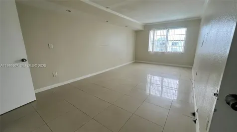 486 NW 165th Street Road Miami FL 33169