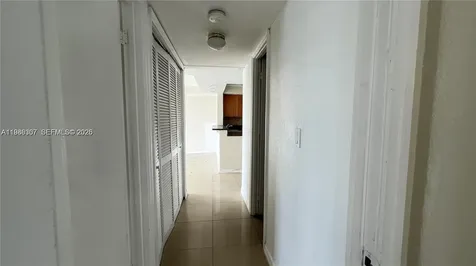486 NW 165th Street Road Miami FL 33169