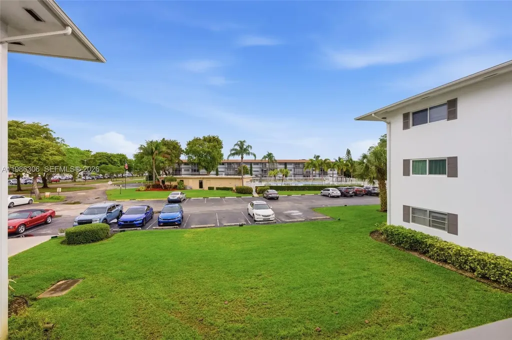 1201 Hillcrest Court Hollywood FL 33021