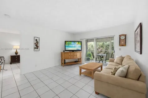 1201 Hillcrest Court Hollywood FL 33021