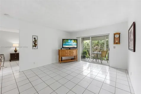 1201 Hillcrest Court Hollywood FL 33021