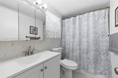 1201 Hillcrest Court Hollywood FL 33021