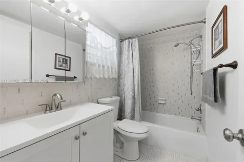 1201 Hillcrest Court Hollywood FL 33021